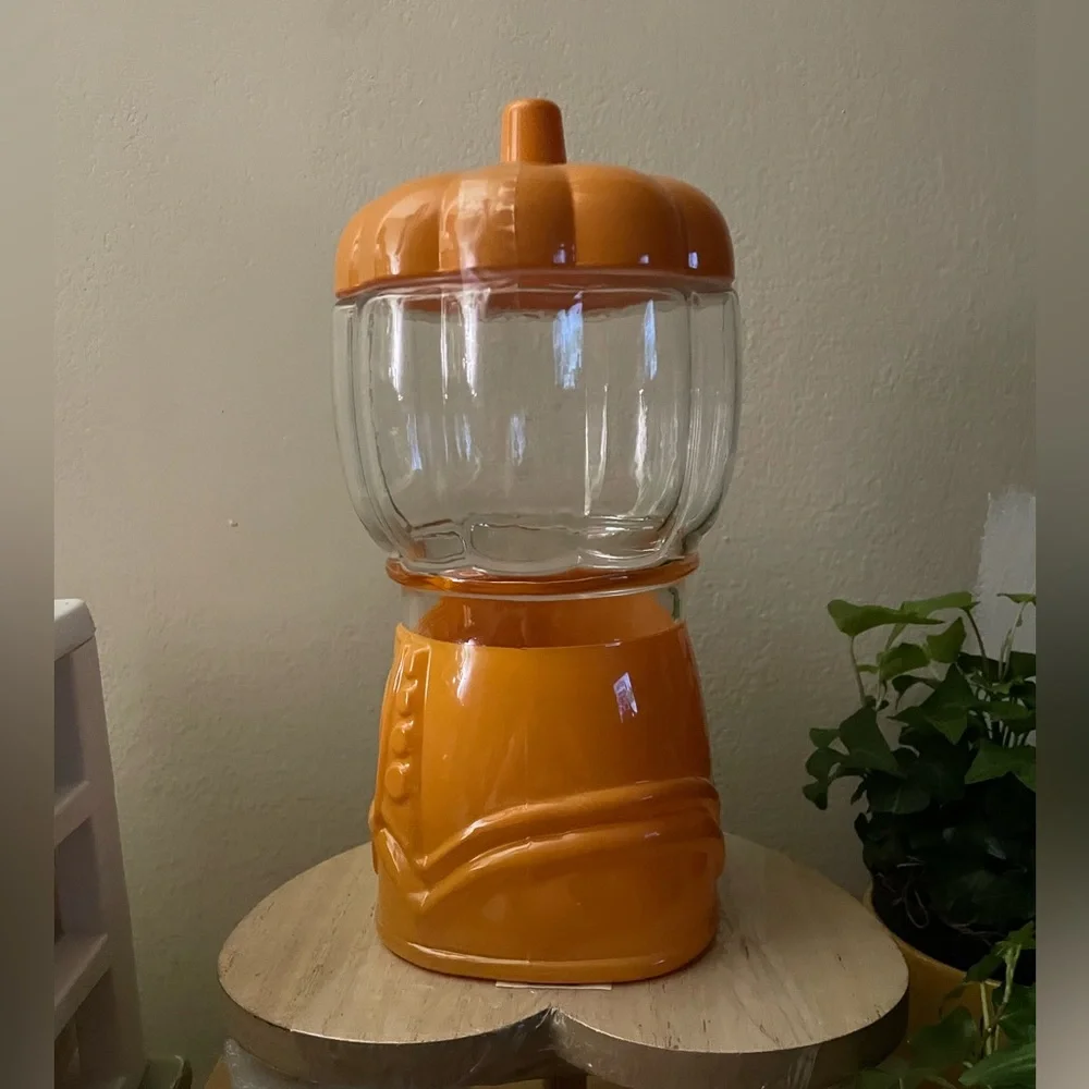 Target Pumpkin Gumball Machine with Eyeballs.